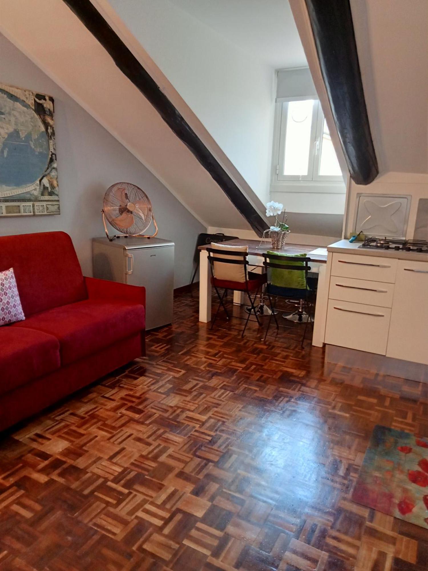 La Mole Apartment Turin Exterior photo